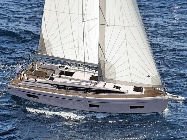 Bavaria C38 - Boatscribe.com
