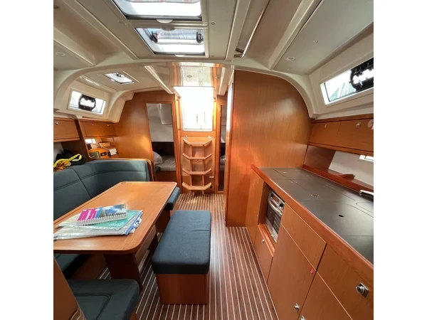 Bavaria C38 - Boatscribe.com