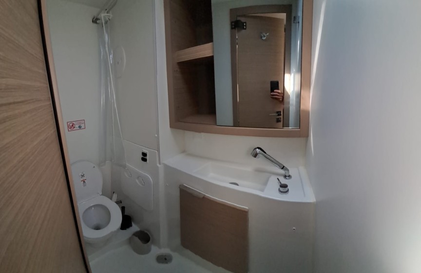 Lagoon 40 - Boatscribe.com