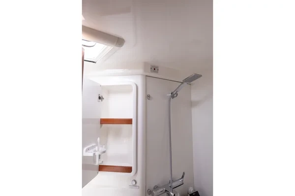 Leopard 44 - Boatscribe.com