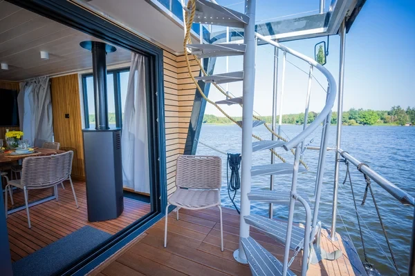 WOMA D13 - Boatscribe.com