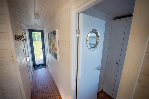 WOMA D13 - Boatscribe.com