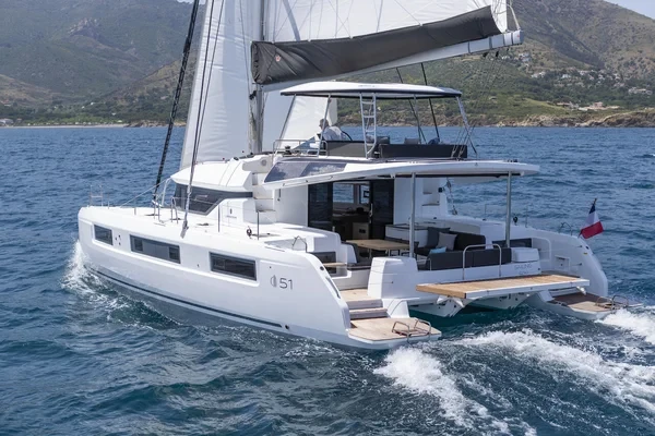 Lagoon 51 - Boatscribe.com
