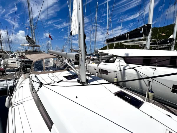 Sun Odyssey 380 - Boatscribe.com