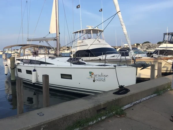 Jeanneau 54 - Boatscribe.com