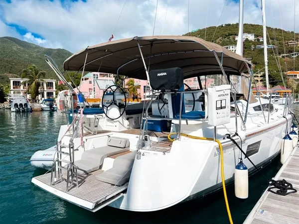Jeanneau 54 - Boatscribe.com
