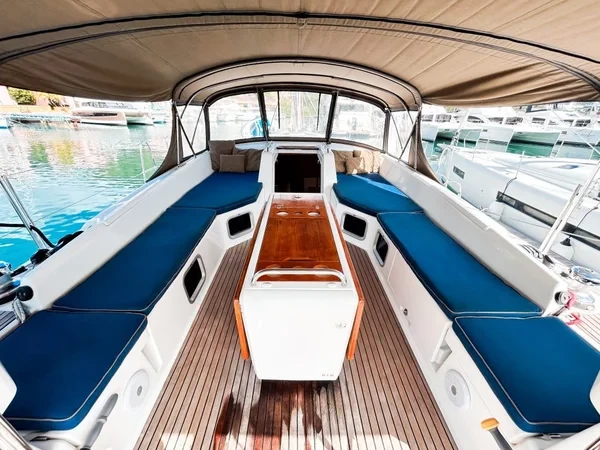 Jeanneau 54 - Boatscribe.com
