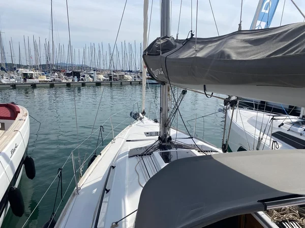 Dufour 32 - Boatscribe.com