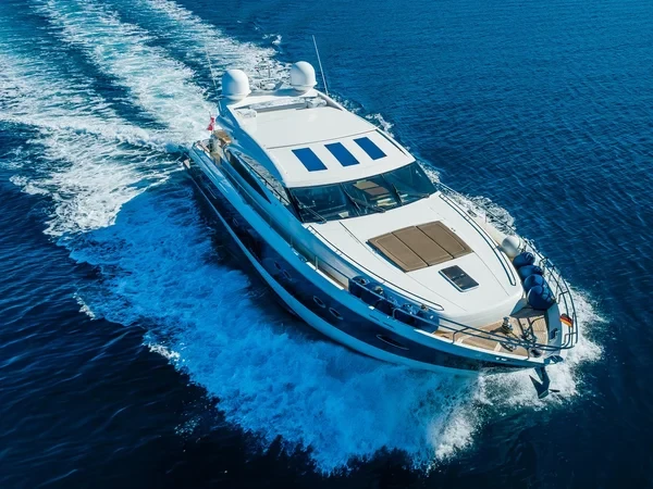 Princess V78 - Boatscribe.com