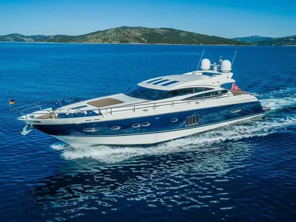 Princess V78 - Boatscribe.com