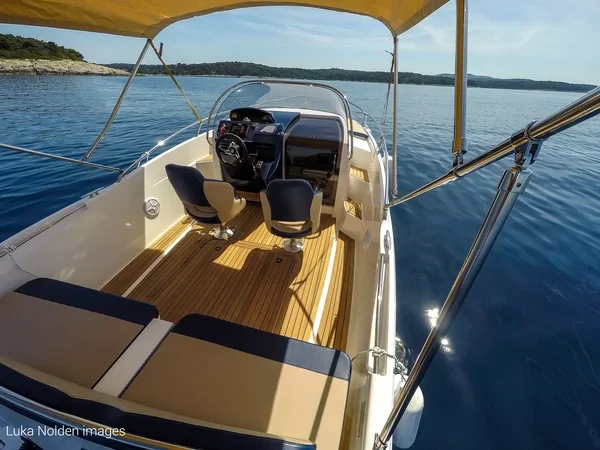 Galeon Galia 630 - Boatscribe.com