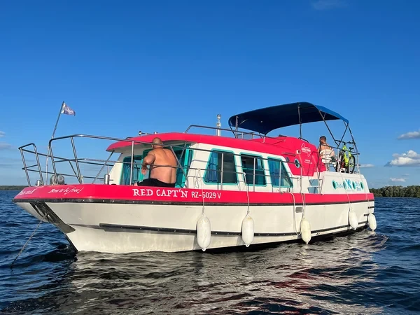 Pirate 1200 - Boatscribe.com