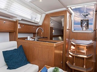 Bavaria 34 Cruiser - Boatscribe.com