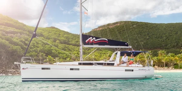 Moorings 42.3 - Boatscribe.com