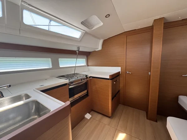 Sun Odyssey 490 - Boatscribe.com