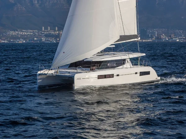 Leopard 45 - Boatscribe.com