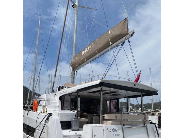 Bali 4.6 - Boatscribe.com