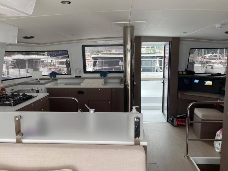 Bali 4.6 - Boatscribe.com