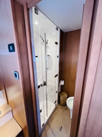 Bali 5.4 - Boatscribe.com