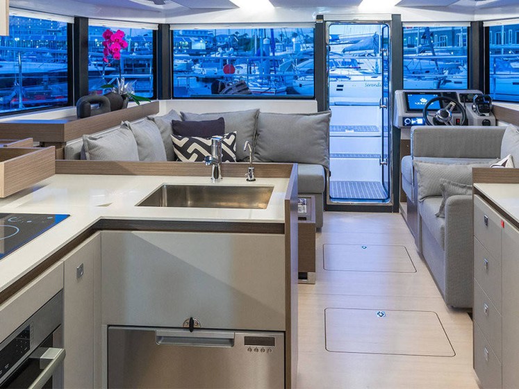 Leopard 40 PC - Boatscribe.com