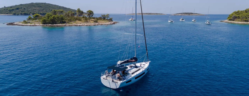 Dufour 44 - Boatscribe.com