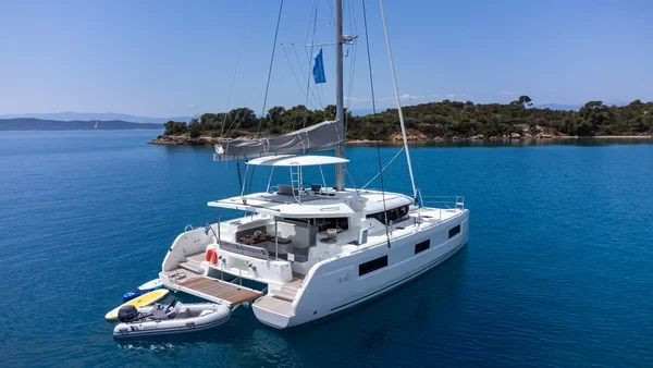 Lagoon 46 - Boatscribe.com