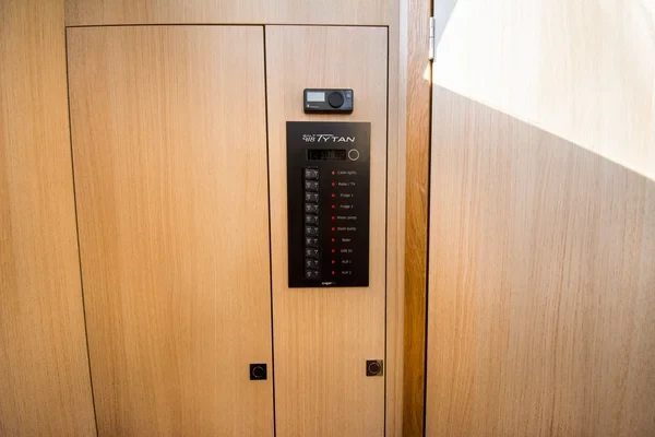 Balt 918 Titanium - Boatscribe.com