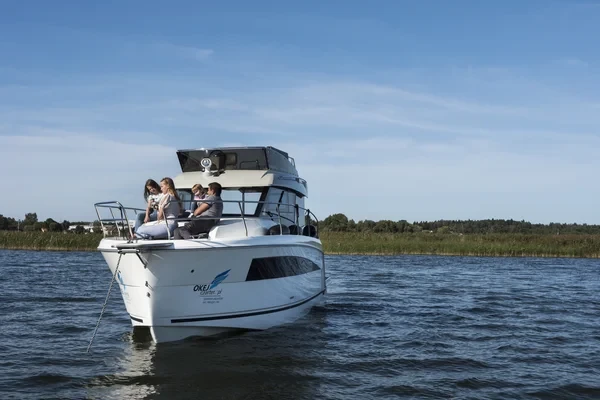 Balt 1018 - Boatscribe.com