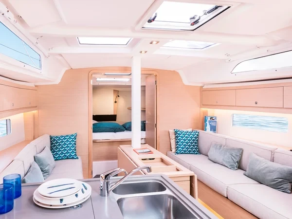 Dufour 37 - Boatscribe.com