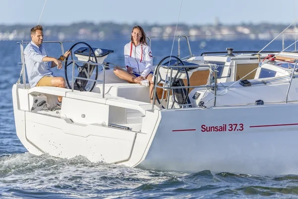 Dufour 37 - Boatscribe.com