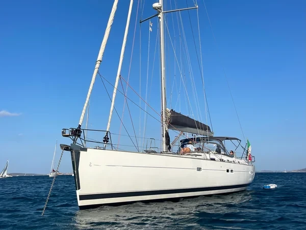 Oceanis 523 - Boatscribe.com