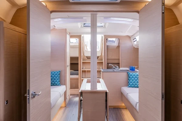 Dufour 37 - Boatscribe.com
