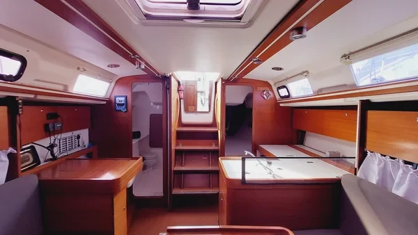 Dufour 335 GL - Boatscribe.com