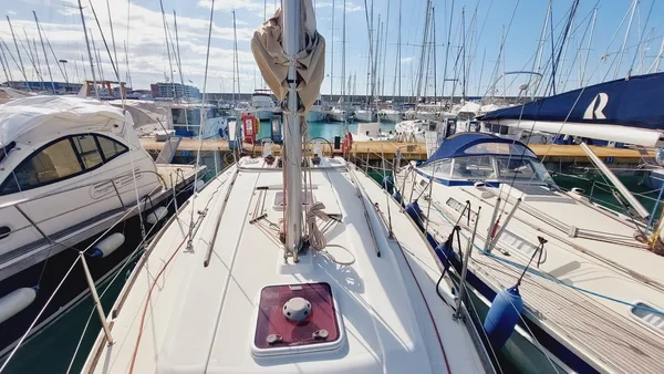 Dufour 335 GL - Boatscribe.com