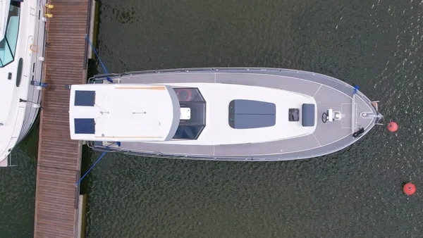 Nautika 1300 - Boatscribe.com