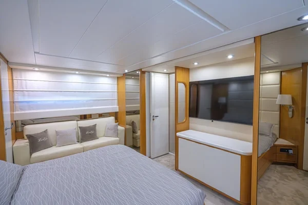 San Lorenzo 72 - Boatscribe.com