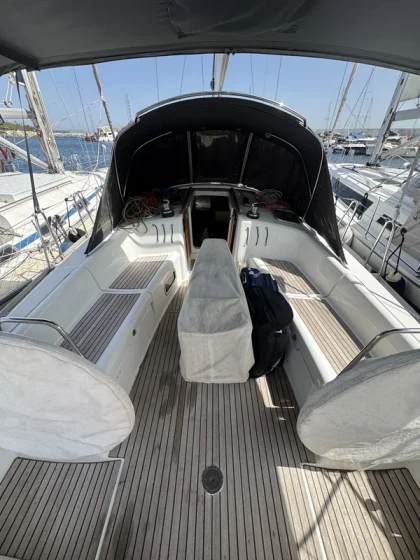 Oceanis 40 - Boatscribe.com