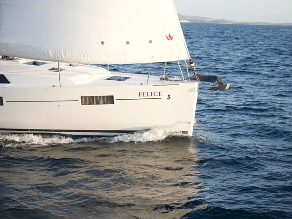 Oceanis 41.1 - Boatscribe.com