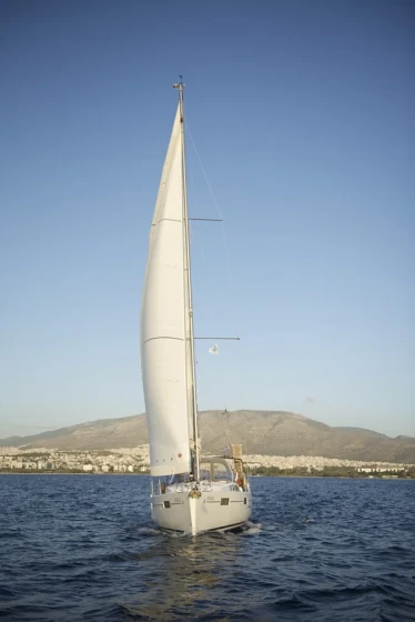 Oceanis 41.1 - Boatscribe.com