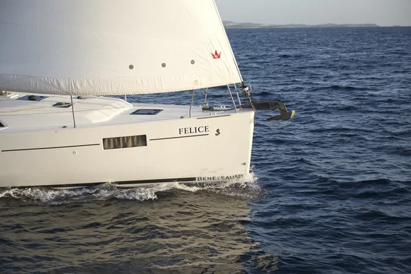 Oceanis 41.1 - Boatscribe.com