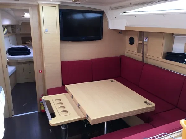 Elan 450 - Boatscribe.com