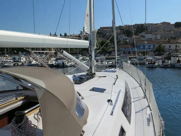 Bavaria 46 Cruiser - Boatscribe.com