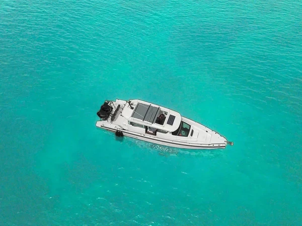 Axopar 37 XC Cross Cabin - Boatscribe.com