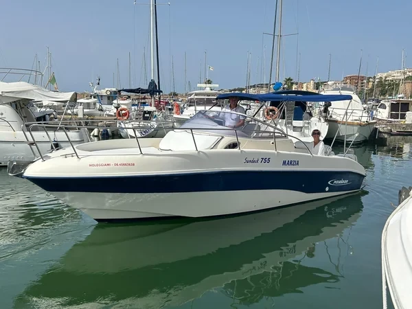 Quicksilver Activ 755 Sundeck - Boatscribe.com
