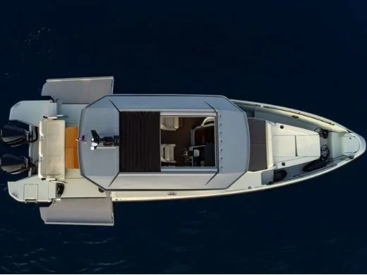 Saxdor 320 GTC - Boatscribe.com