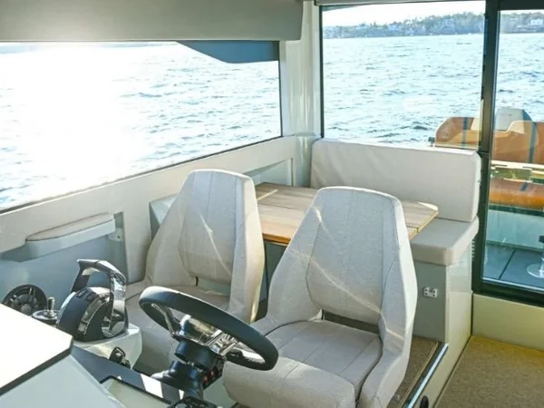 Saxdor 320 GTC - Boatscribe.com