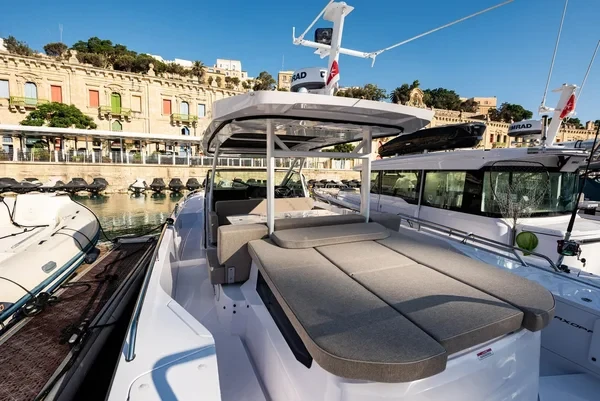 Axopar 37  Sun Top - Boatscribe.com
