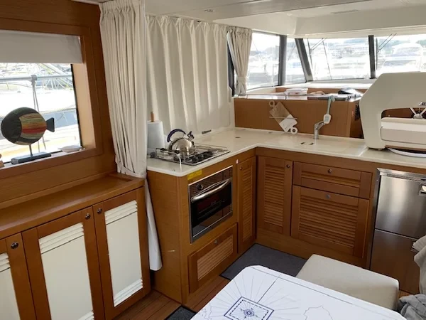 Swift Trawler 47 - Boatscribe.com