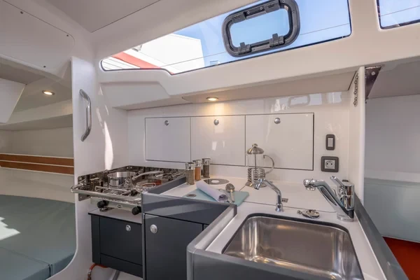RM 890 - Boatscribe.com
