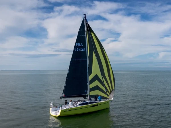 RM 890 - Boatscribe.com